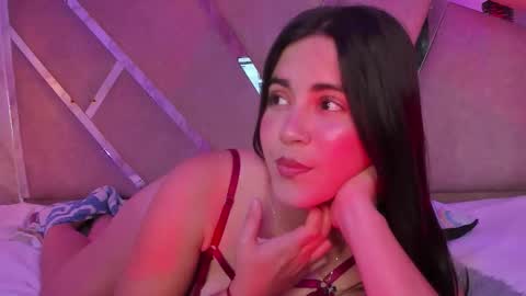 EvaBloom online show from November 2025 10:08:02 PM