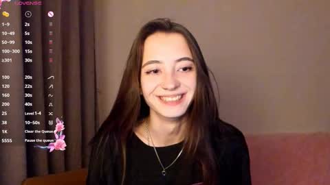 evabradly online show from October 2025 06:53:01 PM