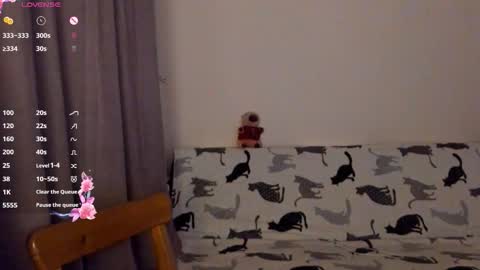 evabradly online show from December 2025 07:21:01 PM