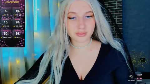 Snapshot of evacadooo chatting on November 2025 05:19:02 AM Eva online show from November 2025 05:19:02 AM