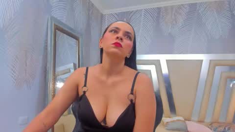Snapshot of evaloren_ chatting on October 2025 11:50:01 PM Eva Loren online show from October 2025 11:50:01 PM
