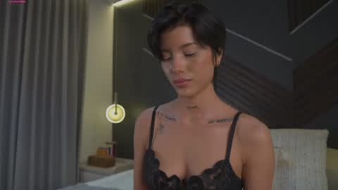 Eva Moretti online show from July 2026 05:37:02 PM