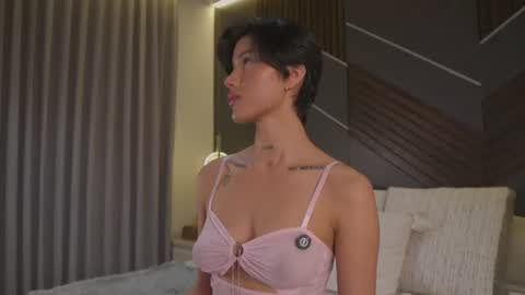 Eva Moretti online show from July 2026 06:17:01 PM