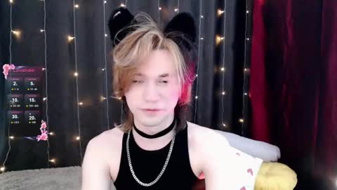 evan_reinhart online show from November 2025 12:44:01 AM