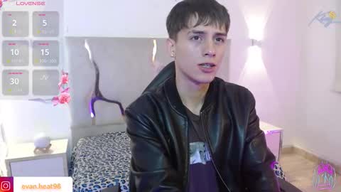 Snapshot of evan_tay chatting on February 2026 03:13:02 AM evan_tay online show from February 2026 03:13:02 AM