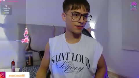 Snapshot of evan_tay chatting on March 2026 02:39:02 AM evan_tay online show from March 2026 02:39:02 AM