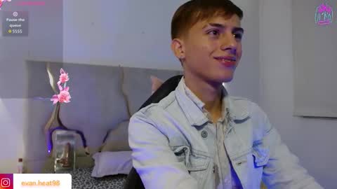 Snapshot of evan_tay chatting on March 2026 03:12:02 AM evan_tay online show from March 2026 03:12:02 AM