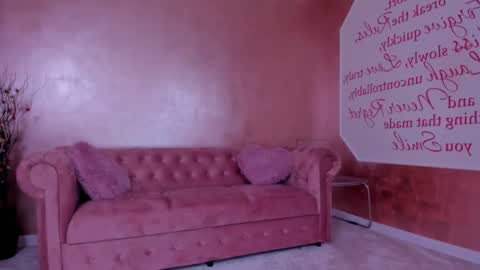 Snapshot of evanew_ chatting on February 2025 10:09:01 PM Eva online show from February 2025 10:09:01 PM