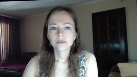 Snapshot of evangeline06 chatting on June 2026 08:48:01 AM YourMistress online show from June 2026 08:48:01 AM