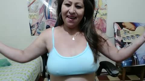 Snapshot of evangelinhotxxx33 chatting on March 2025 11:58:02 PM Eva online show from March 2025 11:58:02 PM
