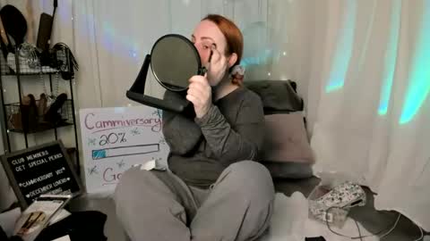 Snapshot of evanharlowe chatting on January 2025 07:01:02 PM Evan Harlowe online show from January 2025 07:01:02 PM