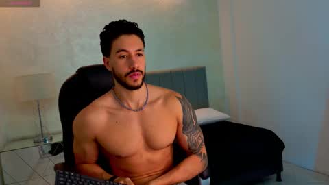 E V A N S online show from February 2026 11:50:02 PM