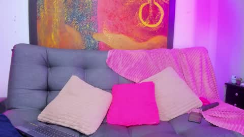 Snapshot of evans_susana chatting on November 2025 11:48:02 PM Evan and Susan online show from November 2025 11:48:02 PM