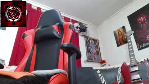 evans_xy online show from May 2026 02:30:01 AM