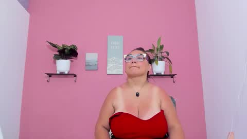 evapalmer_1 online show from September 2025 08:52:02 AM