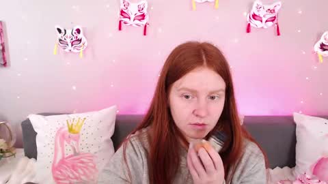 Snapshot of evarey_ chatting on May 2026 04:19:01 AM Adelina online show from May 2026 04:19:01 AM