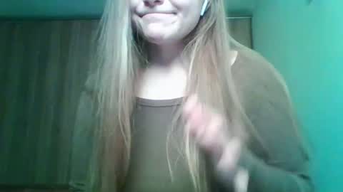 evasapples2026 online show from March 2026 10:38:01 PM