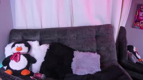 Eva Queen online show from November 2025 12:58:01 AM