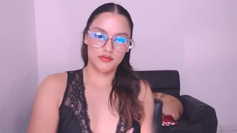 Snapshot of eve_rox18 chatting on January 2025 10:17:01 AM Eve Rox18 online show from January 2025 10:17:01 AM