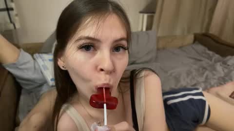 EveRobert online show from February 2025 10:14:02 PM