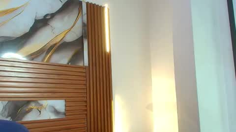 Snapshot of evelin_thompsson chatting on November 2025 03:12:01 AM cielo online show from November 2025 03:12:01 AM