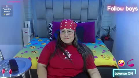 evelin zaens online show from October 2025 06:15:02 AM