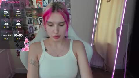 Evelina online show from November 2025 03:20:01 AM