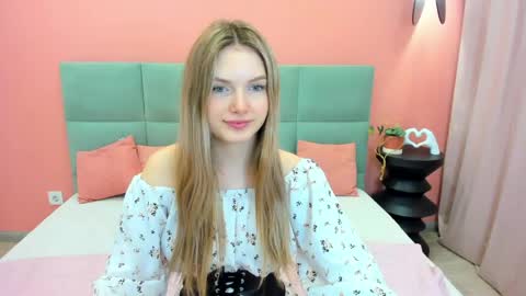 Snapshot of evelineamore chatting on May 2026 08:31:01 AM Eveline online show from May 2026 08:31:01 AM