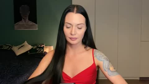 Snapshot of evelingoddess chatting on October 2025 08:17:02 PM your Love online show from October 2025 08:17:02 PM