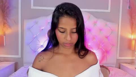evelyn ebony online show from December 2024 03:21:02 AM