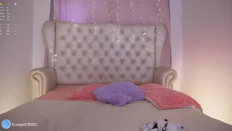 Snapshot of evelyn_evelyn chatting on May 2026 03:07:01 PM evelyn evelyn online show from May 2026 03:07:01 PM