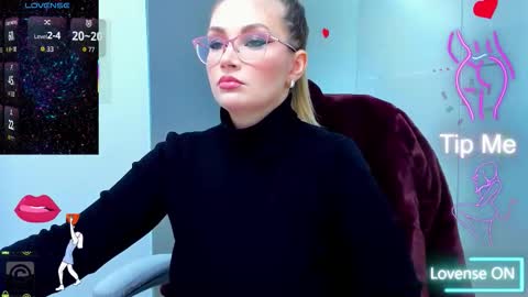 evelyne_rose online show from December 2025 06:01:02 AM