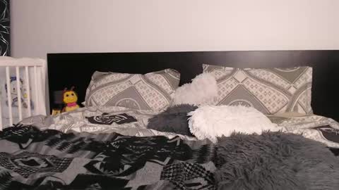 Evelyne online show from December 2024 09:37:01 PM