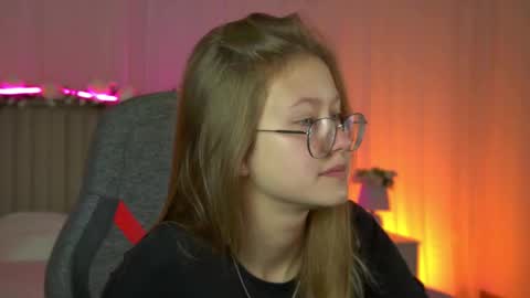 Snapshot of evemundie chatting on September 2025 06:18:01 AM Eve online show from September 2025 06:18:01 AM