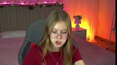 Snapshot of evemundie chatting on October 2025 12:17:01 PM Eve online show from October 2025 12:17:01 PM