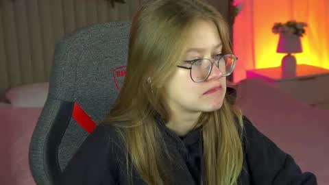 Snapshot of evemundie chatting on October 2025 09:54:01 AM Eve online show from October 2025 09:54:01 AM