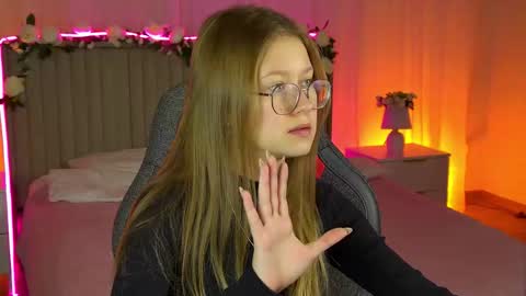 Snapshot of evemundie chatting on November 2025 06:14:01 AM Eve online show from November 2025 06:14:01 AM