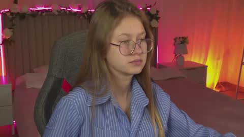 Snapshot of evemundie chatting on November 2025 01:54:01 PM Eve online show from November 2025 01:54:01 PM