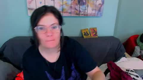 Everly online show from March 2026 06:03:02 AM