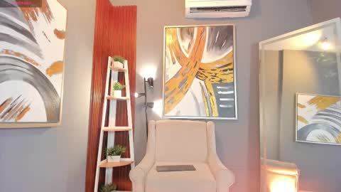 Sophia online show from December 2025 07:42:02 PM