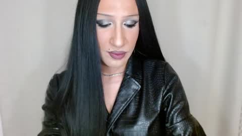 Snapshot of evezephira chatting on October 2025 06:37:01 PM Supreme Maestra online show from October 2025 06:37:01 PM