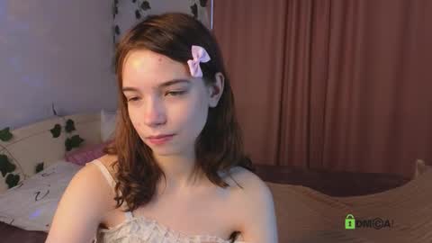evi_brook online show from September 2025 11:44:02 AM