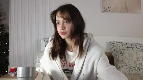 evi_woow online show from December 2024 04:22:02 AM