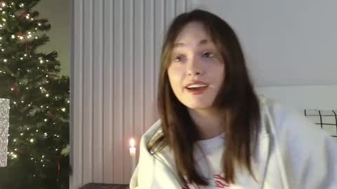 evi_woow online show from December 2024 08:07:02 PM