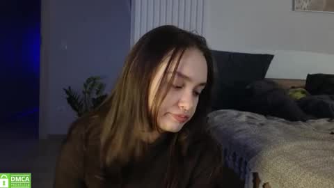 evi_woow online show from November 2025 09:13:01 PM