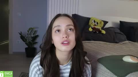 evi_woow online show from November 2025 10:31:02 PM