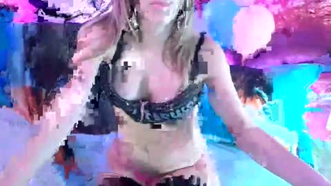 evie_hilll online show from January 2026 03:22:01 AM