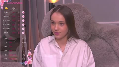Evie online show from January 2025 12:43:02 AM