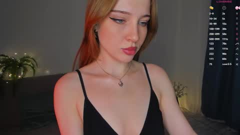 Snapshot of eviesapphire chatting on September 2025 07:35:01 PM Sofia online show from September 2025 07:35:01 PM