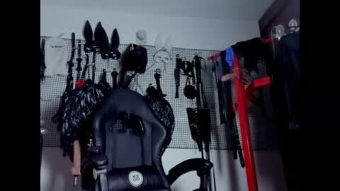 Mistress Sammy online show from July 2026 06:14:01 PM